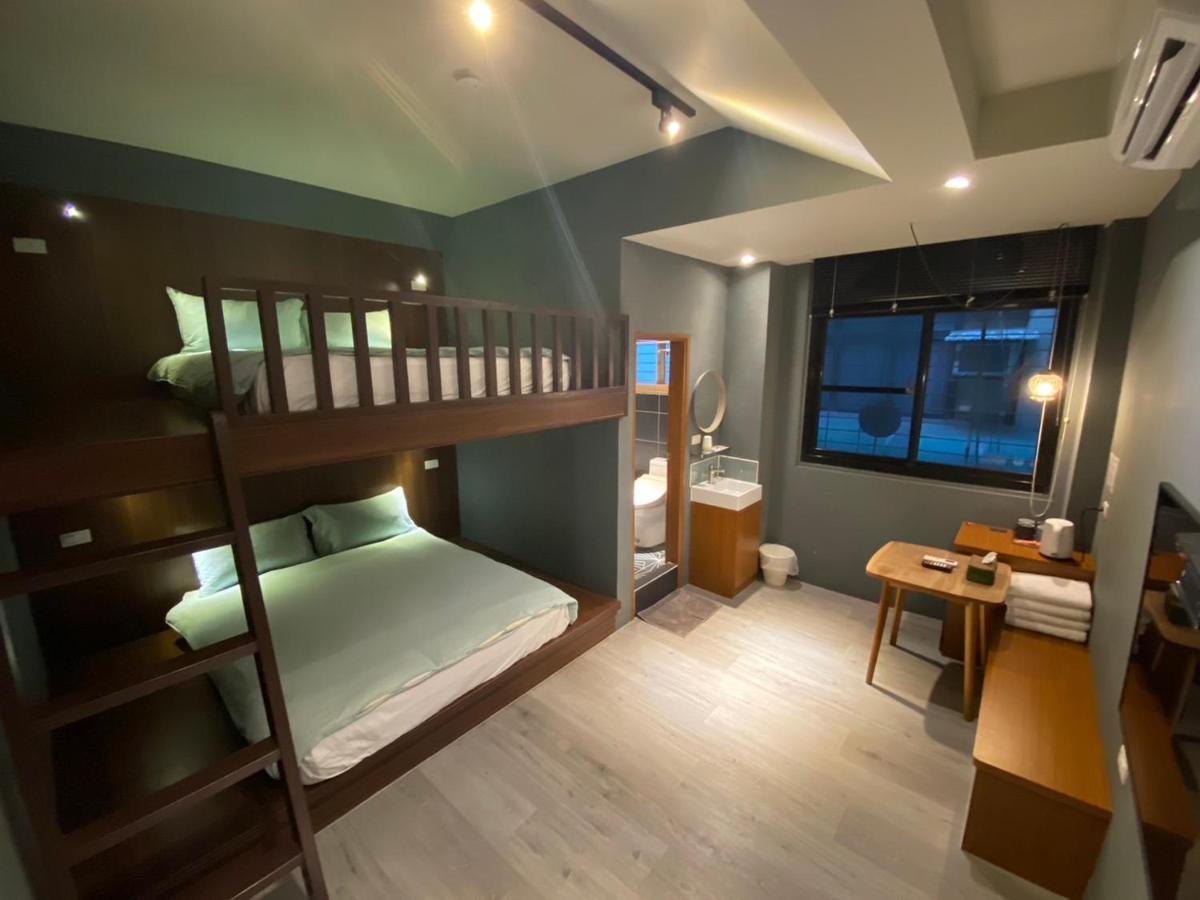 良文旅2館ryou Hotel Vintage - II Tainan Zewnętrze zdjęcie